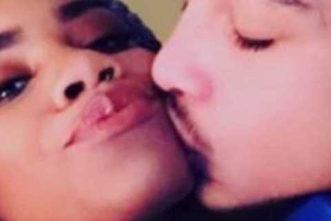 Teen Mom Ashley Jones posts then deletes sexy kissing photos with Bar Smith as fans think couple is ..