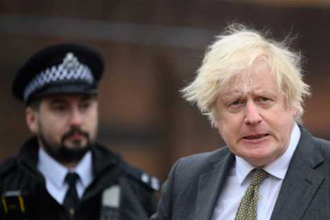 Brexit minister Lord Frost RESIGNS in protest against Plan B – in huge blow for PM
