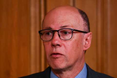 Thousands of Covid patients to be treated in ‘virtual wards’ at home as scientists warn of 2..