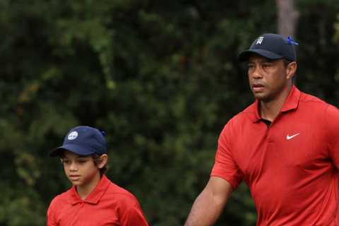 Tiger Woods and son Charlie dress in matching ‘Sunday Red’ and hit ELEVEN birdies in a row on..