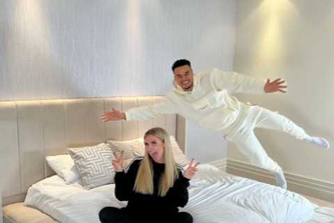 Love Island’s Toby shows off HUGE bed at the £1m Essex home he shares with Chloe