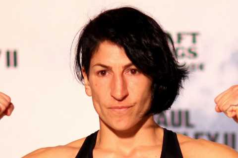 Female boxer Miriam Gutierrez’s face unrecognisable after taking 236 punches from Amanda Serrano on ..