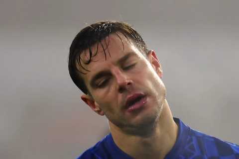 Chelsea star Cesar Azpilicueta wants to stay and fight for place under Thomas Tuchel amid Barcelona ..