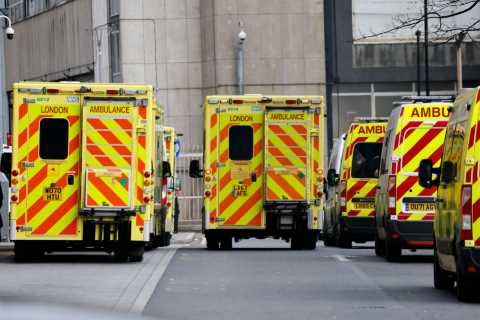 Restrictions after Christmas could be AVOIDED if hospital admissions in London ‘stay under 400 a..