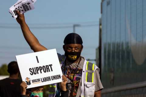Amazon Reaches Labor Deal, Giving Workers More Power to Organize