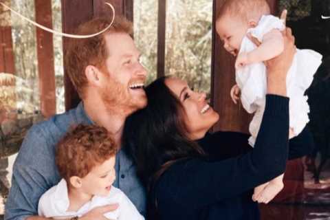 Royal fans amazed by Archie’s hair in Meghan and Harry’s new Christmas card – and they love..
