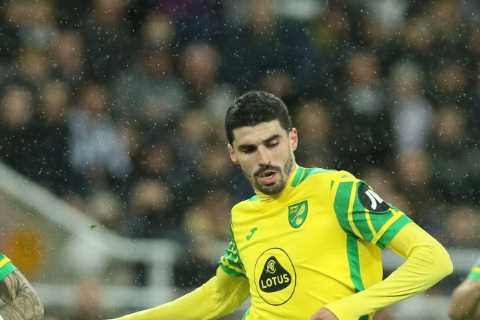 Man Utd legend Roy Keane predicts which Premier League teams will be relegated with five in mix..