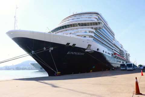 Over 1,000 Americans stuck on MS Koningsdam cruise for Christmas as Mexico bans them getting off..