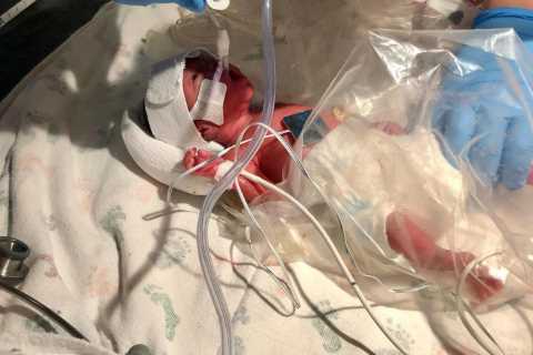 Floribama Shore’s Candace Renee Rice welcomes a baby boy at 24 weeks pregnant &amp; asks for..
