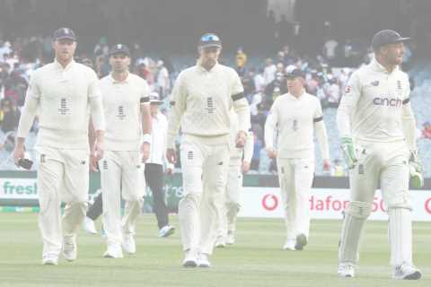 England’s batting order collapse AGAIN with 185 all out on first day of Third Test as Australia put ..