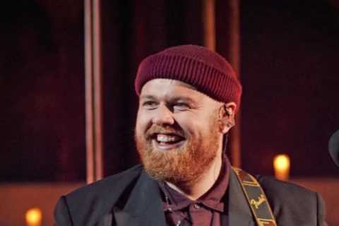 Tom Walker says he owes Kate Middleton ‘big time’ after their carol collaboration