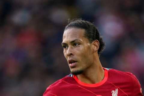 Ex-Arsenal, Chelsea and Tottenham star Gallas snubs Van Dijk as he names the Premier League’s best..