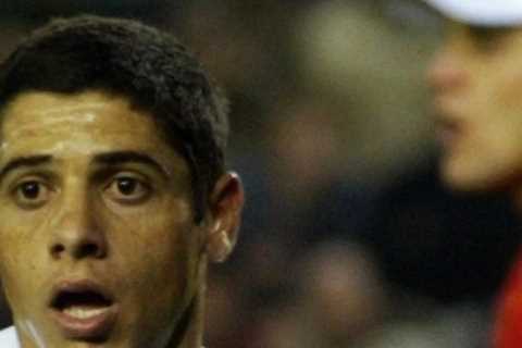 Cicinho apologies to Sir Alex Ferguson for snubbing Man Utd transfer in 2005 to join Real Madrid’s..