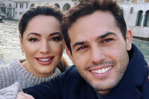 Inside Kelly Brook’s romantic Italy trip with boyfriend Jeremy Parisi as they spend Christmas in..