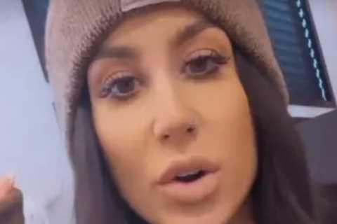 Teen Mom fans slam Chelsea Houska’s ‘puffy lips’ in new photo after begging her ‘stop getting..