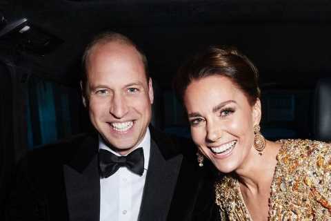 Prince William &amp; Kate post Happy New Year message alongside glamorous picture