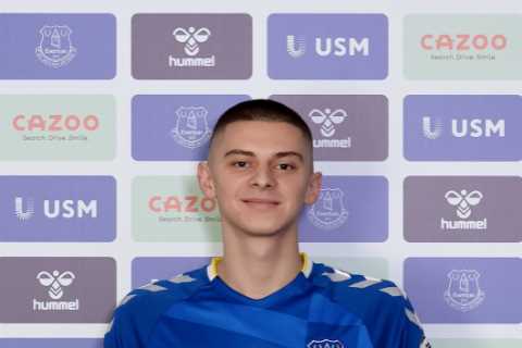 Everton sign Vitaliy Mykolenko in £17m transfer from Dynamo Kiev paving way for Lucas Digne to leave