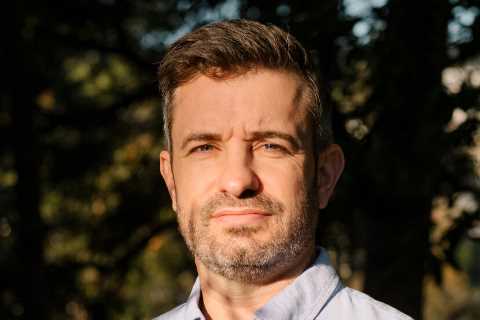 A Former Facebook Executive Pushes to Open Social Media’s ‘Black Boxes’