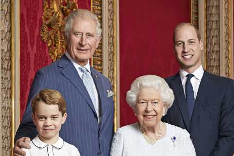The Queen’s New Year photo convinced Prince Harry and Meghan Markle that royals were ‘against them’,..
