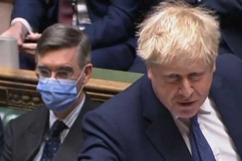 Boris Johnson confirms ‘Plan B’ work from home &amp; face masks will remain for at least 3 more..