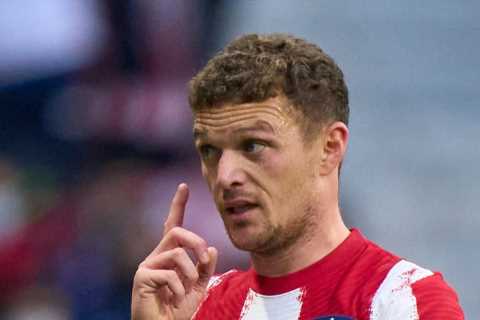 Newcastle close in on £12m Kieran Trippier transfer who would become their first England..