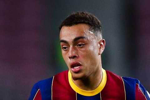 Chelsea ‘considering Sergino Dest transfer swoop with Barcelona full-back seen as alternative to..