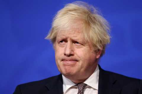 Boris Johnson offers grovelling apology over Downing Street flat refurb furore and blames changing..