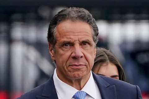 With Criminal Cases Fading, Will Cuomo Try to Make a Comeback?