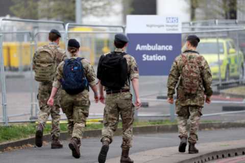 No need for more Covid restrictions despite soldiers being deployed to hospitals, says minister