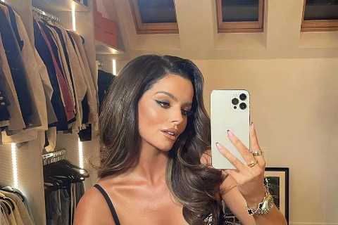 Love Island’s Maura Higgins poses in sexy corset after fiercely defending pal Molly-Mae Hague