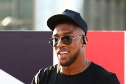 Anthony Joshua taking huge risk by changing trainers just 12 weeks before Oleksandr Usyk fight,..