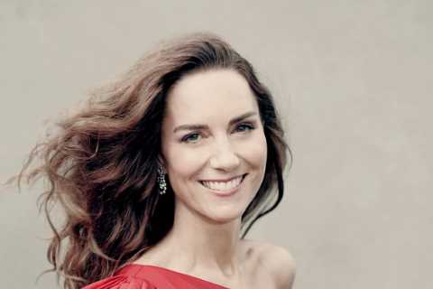 Kate Middleton marks 40th birthday with stunning snaps of her wearing Alexander McQueen dresses