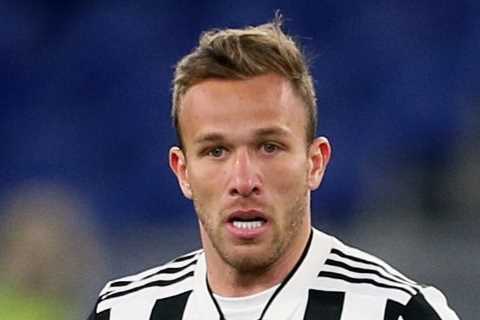Arsenal ‘in advanced talks with Juventus to sign Arthur in loan transfer’ as Arteta targets..