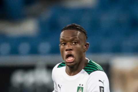 Man Utd ‘offer Zakaria contract and willing to pay January transfer fee rather than wait to land..