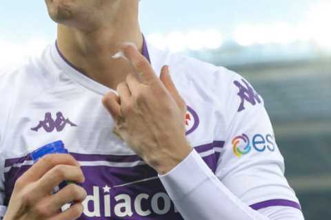 Fiorentina tell Arsenal Vlahovic’s transfer price after his agent ‘demands £7m and sell-on fee just ..