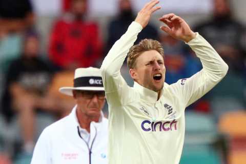 England throw away dream start in Fifth Ashes Test to let Australia off the hook in another..
