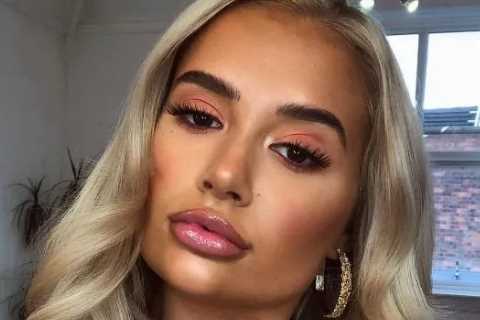 Fans break down in tears and thank me for dissolving my filler when they meet me – it makes my mum..