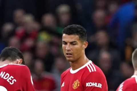 ‘Nothing about them’ – Man Utd compared to Hodgson’s Liverpool as Carra rants there’s ‘not much to..