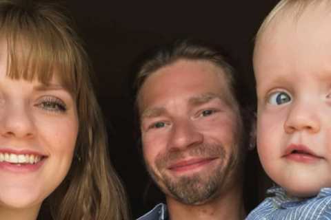Are Alaskan Bush People stars, Bear Brown and Raiven Adams, married?