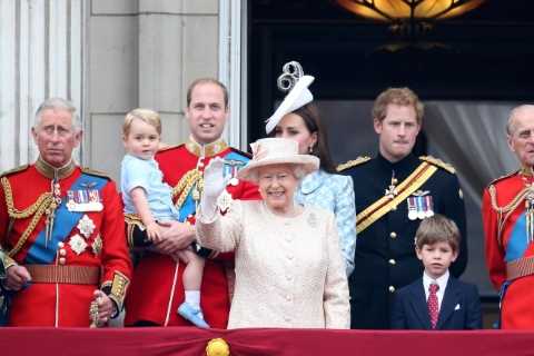 Queen’s Platinum Jubilee ticket ballot opens TODAY – your chance to get tickets to major royal..