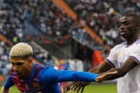 Man Utd and Chelsea ‘make Barcelona hardman Ronald Araujo aware of transfer interest amid contract..