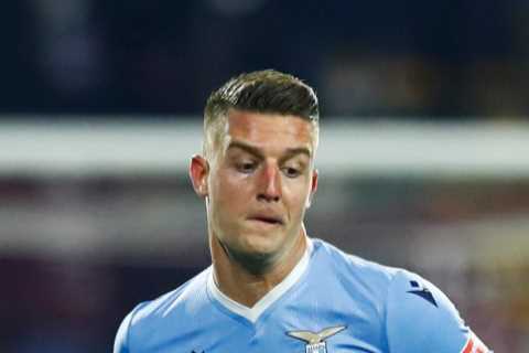 Man Utd ‘in pole position to land Milinkovic-Savic but £67m-rated Lazio midfielder would rather..