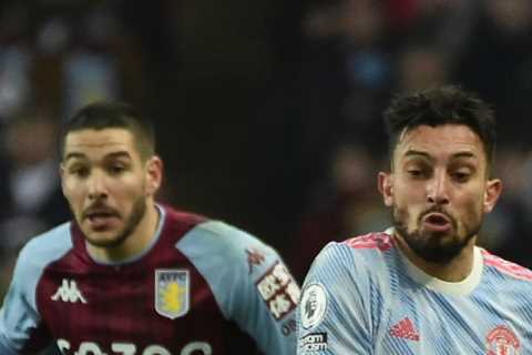 Man Utd face battle to keep Alex Telles after Barcelona ‘add defender to five-man transfer..