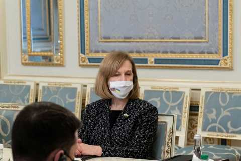Blinken Visits Ukraine, Warning of ‘Short Notice’ Russian Attack