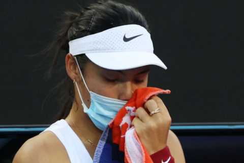 Emma Raducanu loses first Grand Slam match as painful blisters wreck British star’s Australian Open ..
