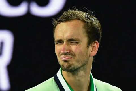 Medvedev slams ‘stupid’ Australian Open fans for doing Cristiano Ronaldo’s ‘Siu’ celebration.. then ..