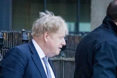 Boris Johnson’s aides accused of blackmail as targeted MPs urged to call cops