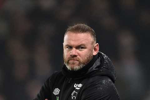 Wayne Rooney joins NFT craze as ex-Man Utd star sells digital artwork of himself for £40 each on..