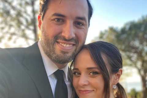 Jinger Duggar poses in a sexy spaghetti strap dress for pal’s wedding as she breaks strict dad Jim..