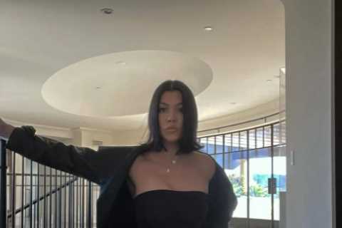 Kourtney Kardashian wears all leather &amp; shows off her curves as fans think star is pregnant..